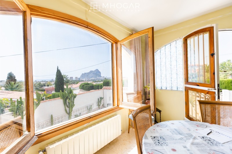 Calpe-Beautiful house with views of the sea and Peñón de Ifach for sale
